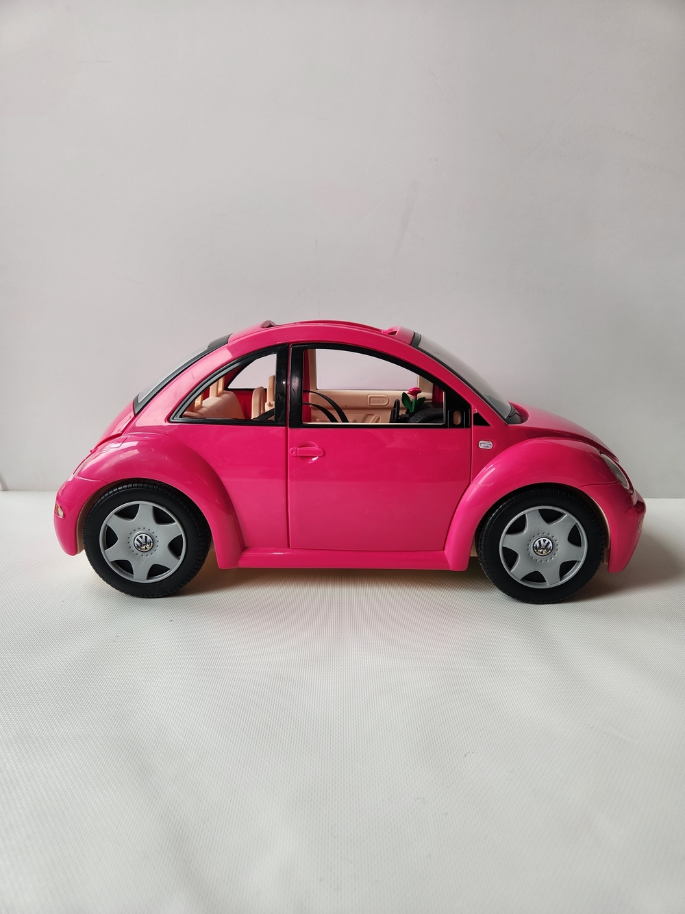 Vintage Barbie Toy Car Hot Pink Punch Buggie Volkswagen Beetle 2000 Mattel